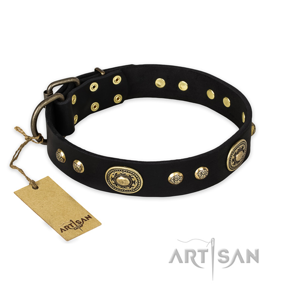 Trendy full grain genuine leather dog collar with durable traditional buckle