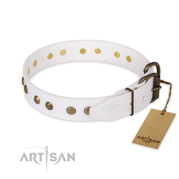 Rust-proof fittings on full grain leather collar for your impressive four-legged friend