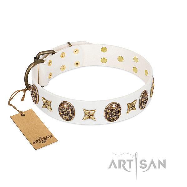 Stylish full grain genuine leather dog collar for comfy wearing