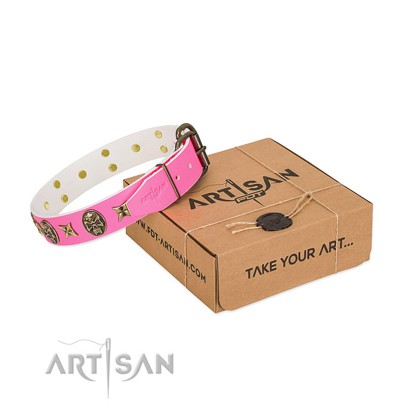 Durable traditional buckle on natural genuine leather dog collar for easy wearing