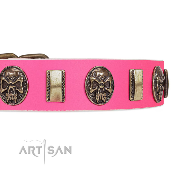 Reliable traditional buckle on full grain genuine leather dog collar for your doggie